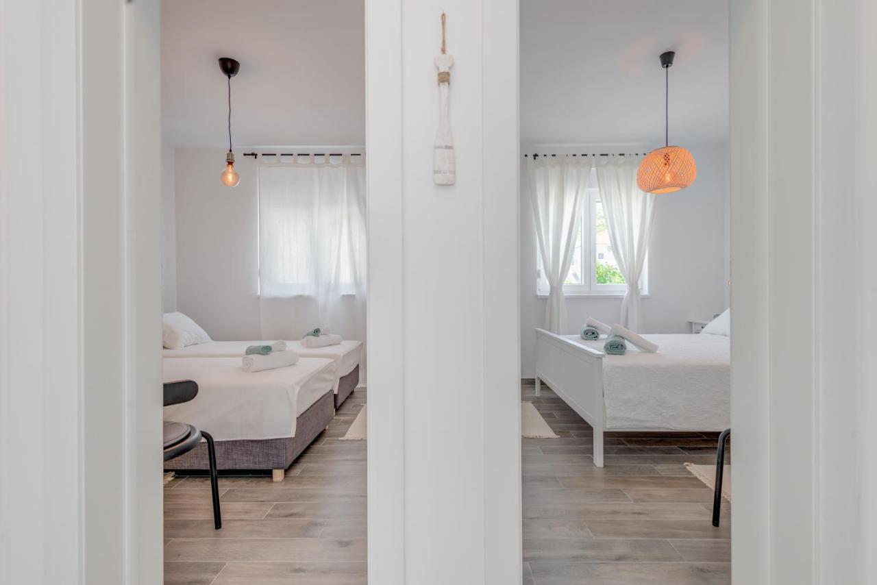 New And Chic Place Near Old Town Of Trogir Kültér fotó