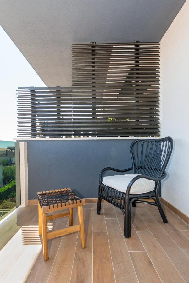 New And Chic Place Near Old Town Of Trogir Kültér fotó